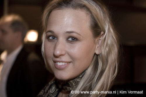 081121_036_leven_partymania