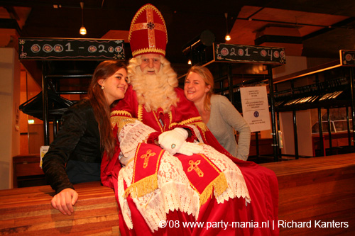 081122_035_haags_sinterklaas_feest_partymania