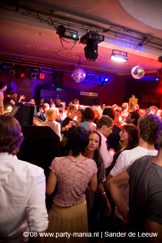 081122_006_onefour_partymania