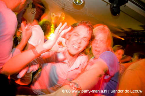 081122_023_onefour_partymania