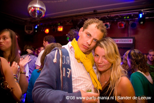 081122_040_onefour_partymania