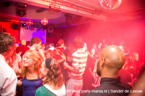 081122_041_onefour_partymania