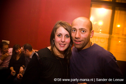 081122_047_onefour_partymania