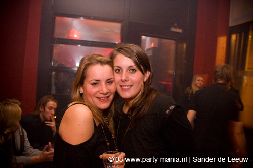 081122_048_onefour_partymania