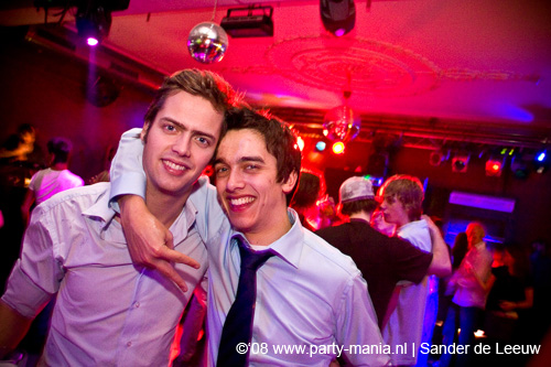 081122_057_onefour_partymania