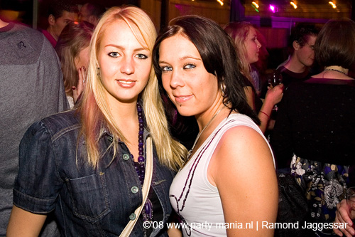 081122_0007_perfection_partymania