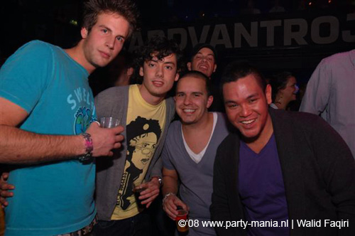 081122_033_secret_cinema_partymania
