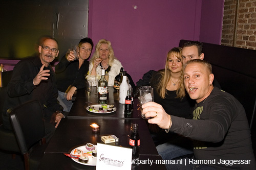 081122_014_tabu_partymania