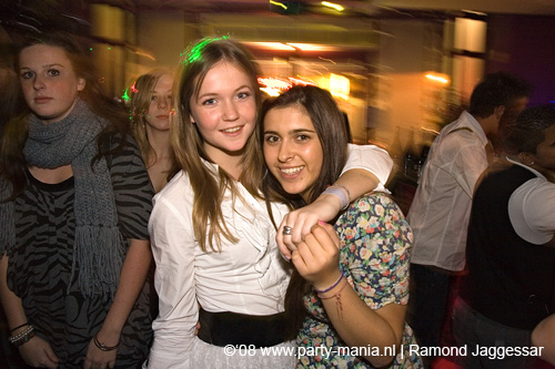 081122_026_tabu_partymania