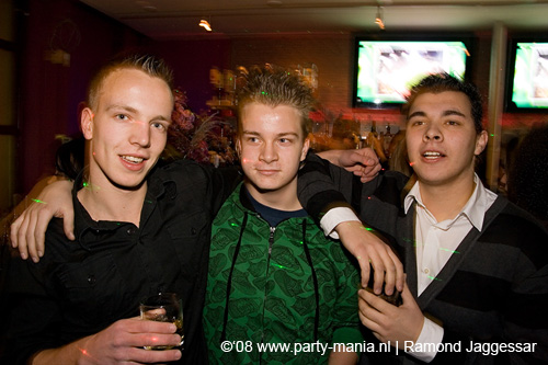 081122_032_tabu_partymania