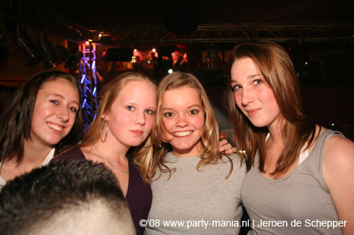 081128_027_safe_partymania