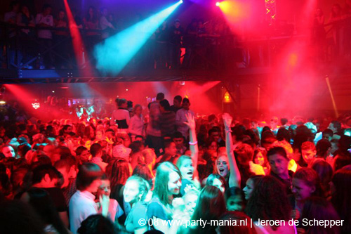 081128_052_safe_partymania