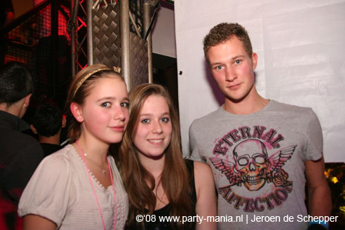 081128_073_safe_partymania