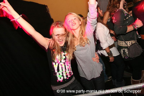 081128_079_safe_partymania