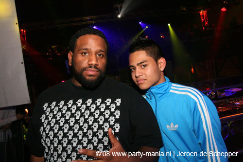 081128_088_safe_partymania