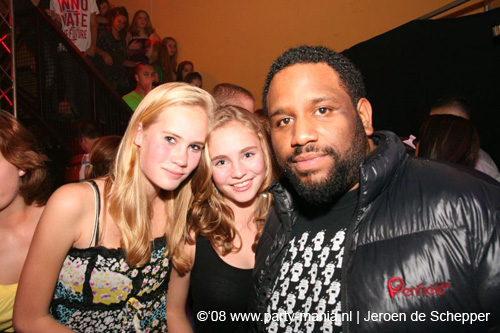 081128_097_safe_partymania
