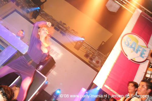 081128_099_safe_partymania