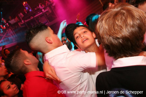081128_102_safe_partymania