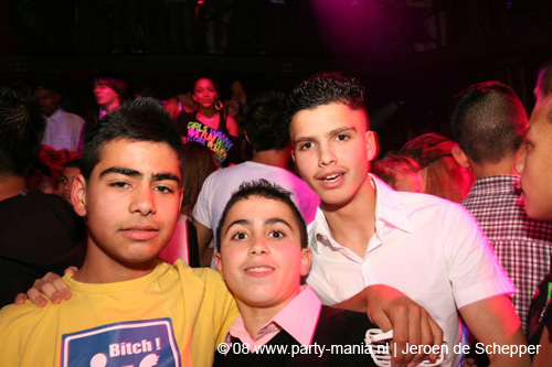 081128_106_safe_partymania