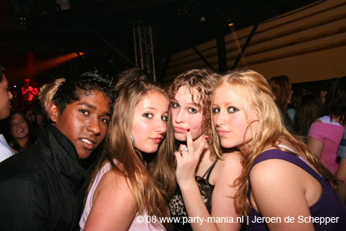 081128_112_safe_partymania