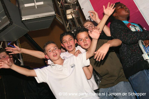 081128_114_safe_partymania