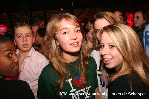081128_125_safe_partymania