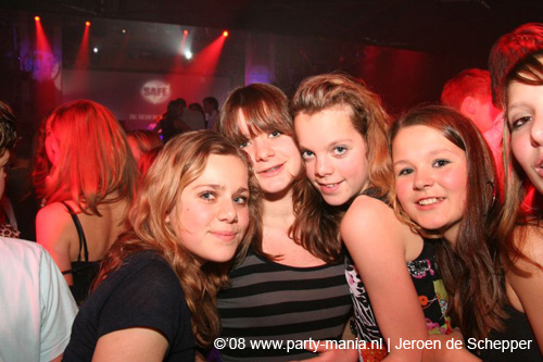 081128_135_safe_partymania