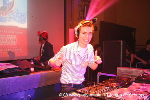 081128_190_safe_partymania