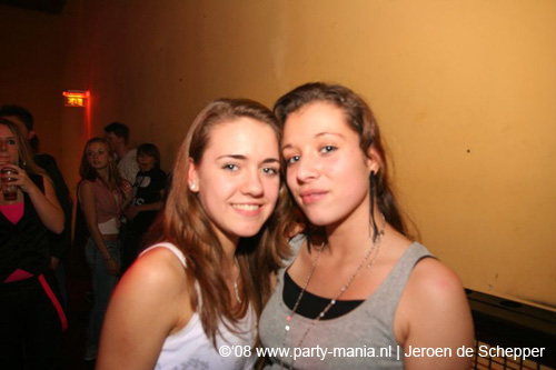 081128_195_safe_partymania
