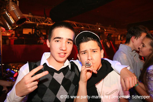 081128_196_safe_partymania