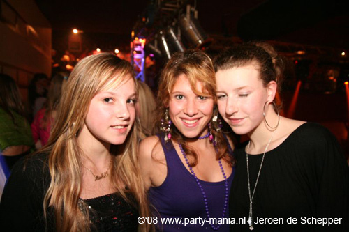 081128_199_safe_partymania