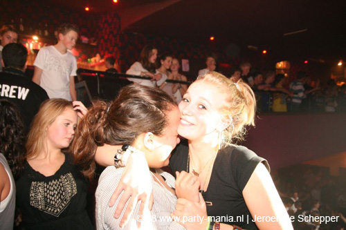 081128_205_safe_partymania