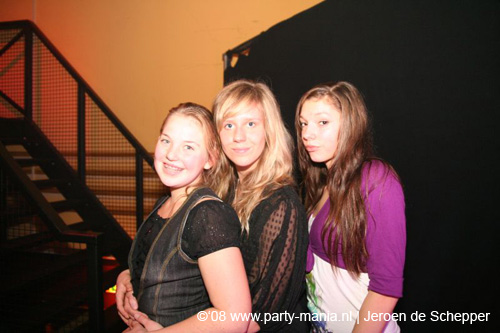 081128_231_safe_partymania