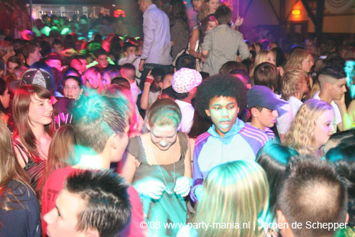 081128_241_safe_partymania