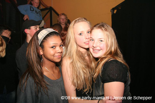 081128_251_safe_partymania