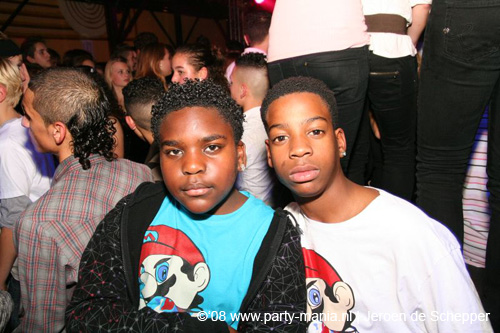 081128_272_safe_partymania