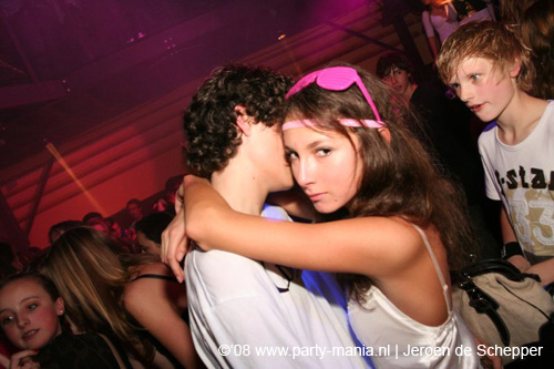 081128_274_safe_partymania