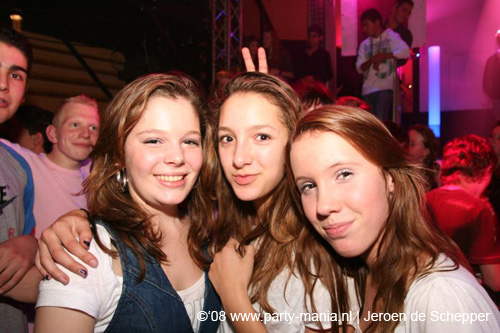 081128_276_safe_partymania