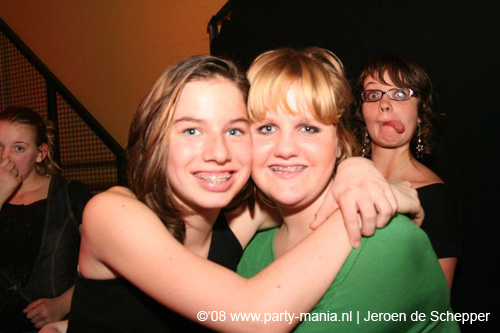 081128_291_safe_partymania