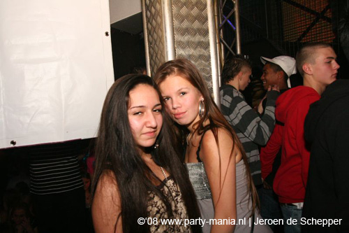 081128_296_safe_partymania