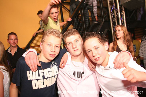 081128_301_safe_partymania