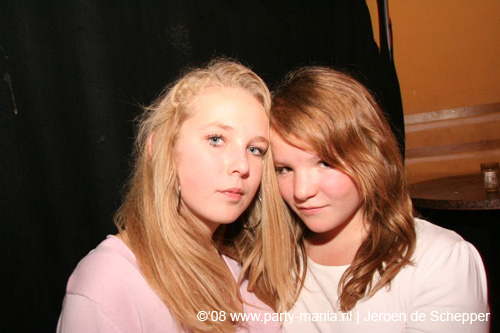 081128_306_safe_partymania