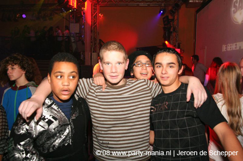 081128_309_safe_partymania