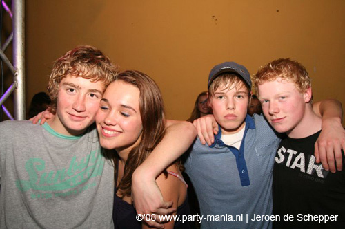 081128_314_safe_partymania