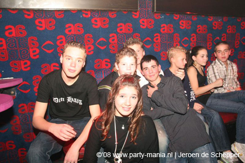 081128_329_safe_partymania