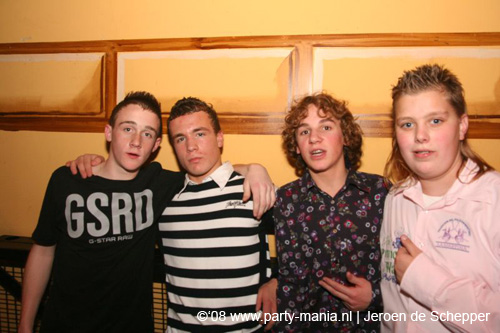 081128_333_safe_partymania