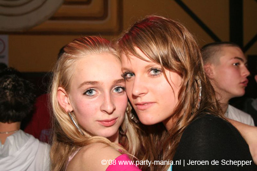 081128_358_safe_partymania