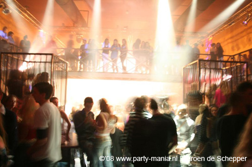 081128_377_safe_partymania