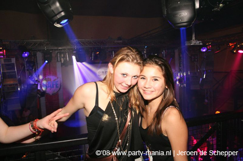 081128_400_safe_partymania