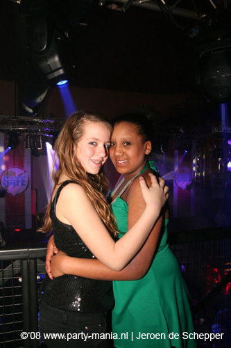 081128_402_safe_partymania
